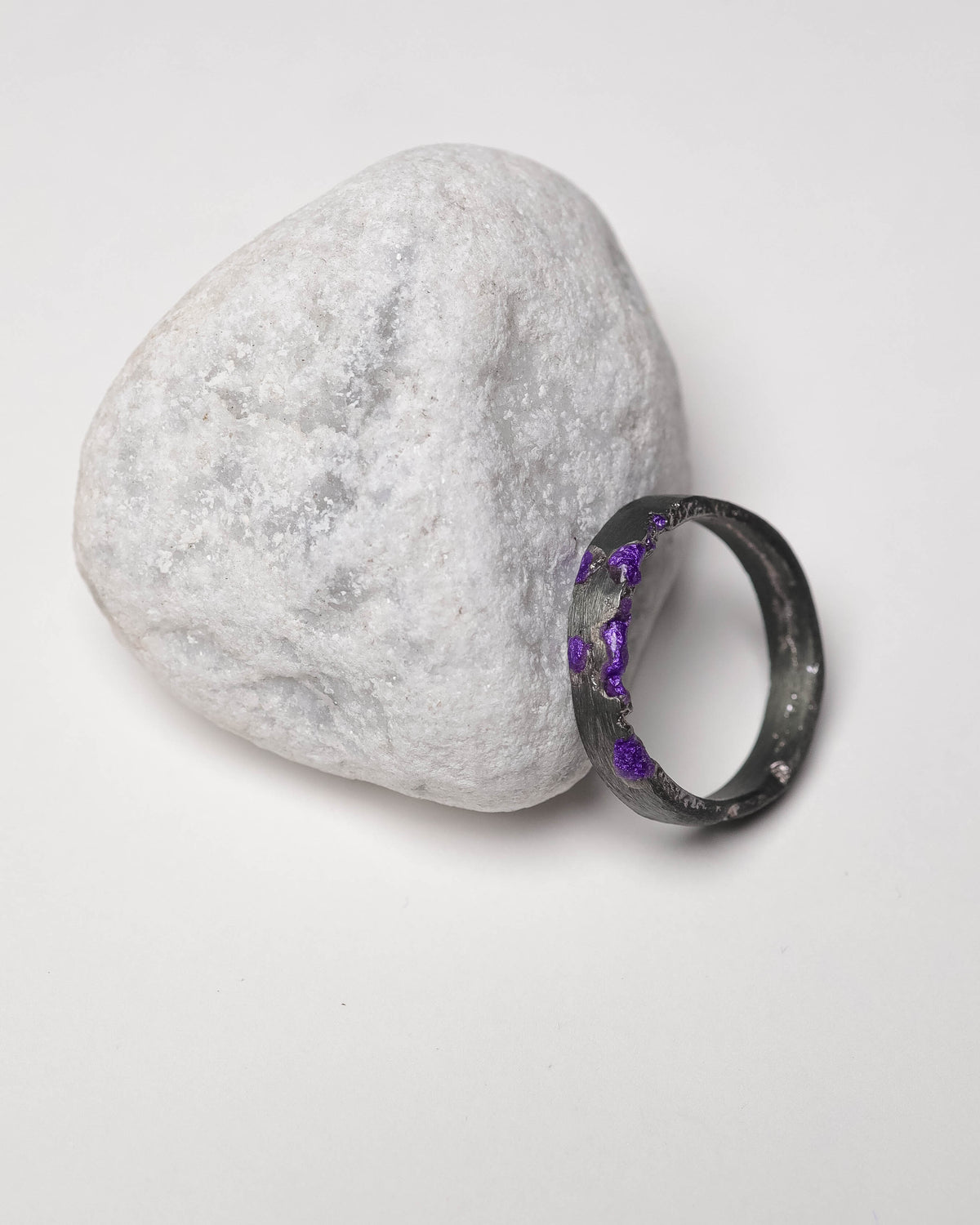 Anello Etruria viola